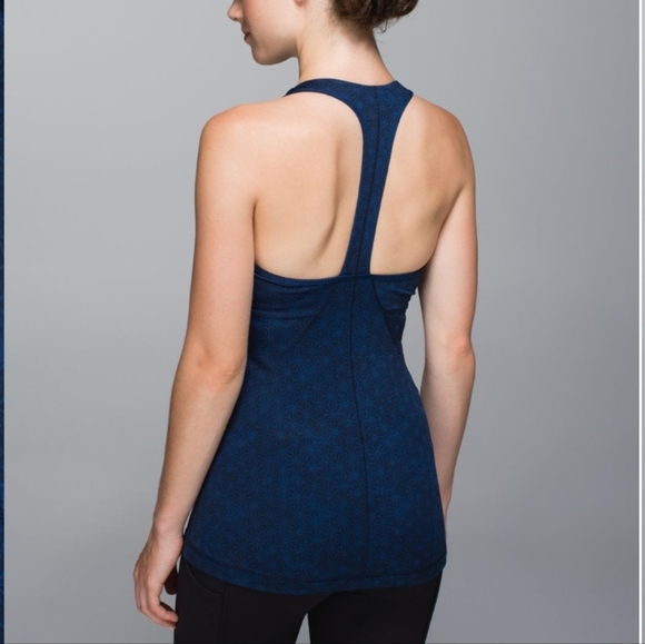 Lululemon Power Up Tank  - Picture 3 of 13